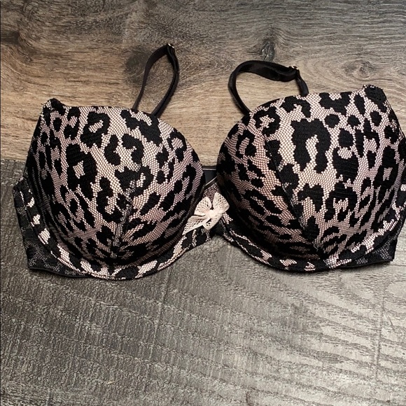 Victoria Secret Bra - Picture 4 of 4